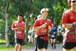 BIB: 0182, 0383
                            <button type="button" onclick="openModal(5131005)" class="btn btn-primary btn-sm float-right btn-popup" data-toggle="modal" data-target=".modal-high-quality">
                        <i class="fas fa-shopping-cart"></i> Add to Cart
                    </button>
                                            <button type="button" onclick="isThisMe(5131005, true)" class="btn btn-success btn-sm float-right btn-popup btn-isme hidden" data-toggle="tooltip" data-placement="bottom" title="นี่คือรูปของคุณใช่ไหม คลิกที่นี่เพื่อเอาเข้าอัลบั้ม">
                        <i class="fas fa-plus"></i> Add to album
                    </button>
                    <button type="button" onclick="isThisMe(5131005, false)" class="btn btn-warning btn-sm float-right btn-popup btn-isnotme hidden">
                        <i class="fas fa-ban"></i> Remove from album
                    </button>